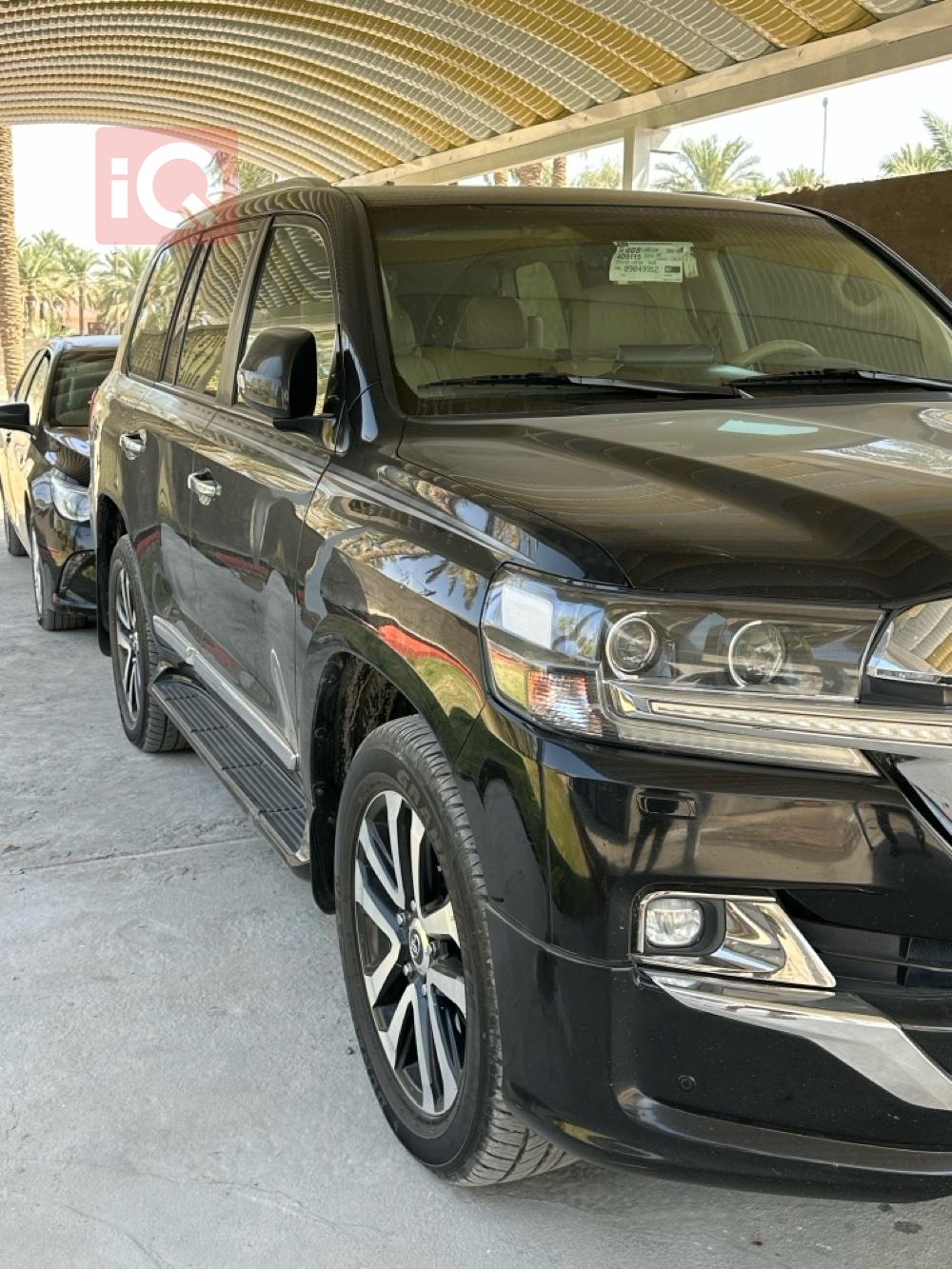 تويوتا لاندكروزر